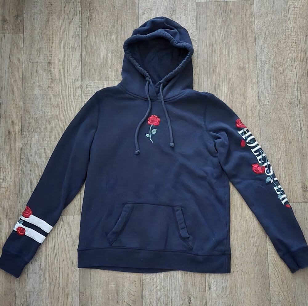 HOLLISTER Pullover Hoodie Embroidered Rose Logo Y2K Size Medium